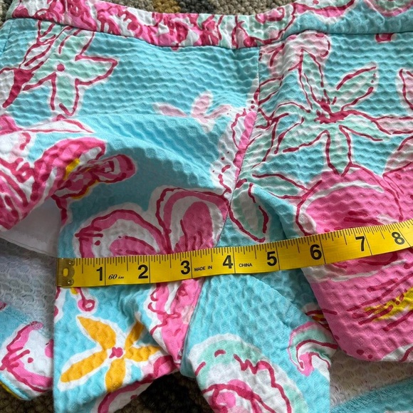 Lilly Pulitzer Floral Shorts 00 - Picture 7 of 8
